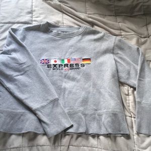 Cropped crew neck